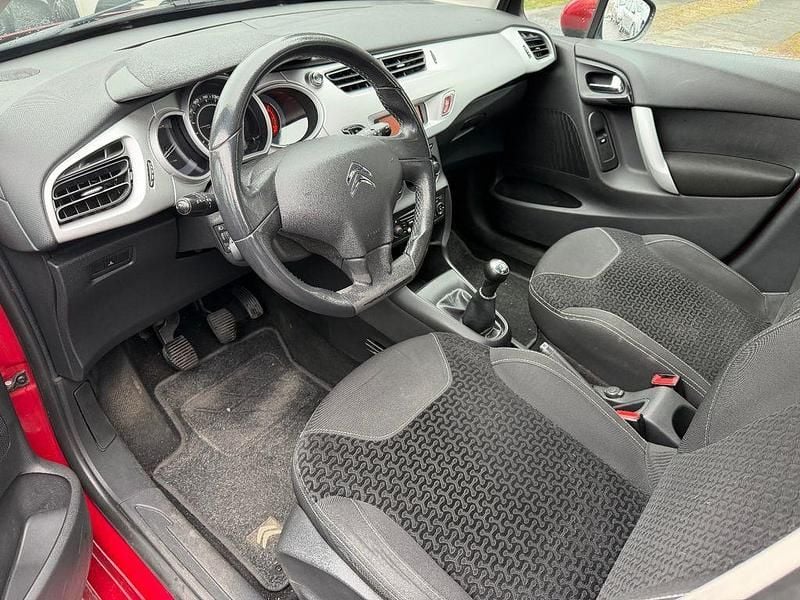 Second-hand Citroën C3 Tendance 95 CP (69 kW) 2011 Roșu Berlinǎ