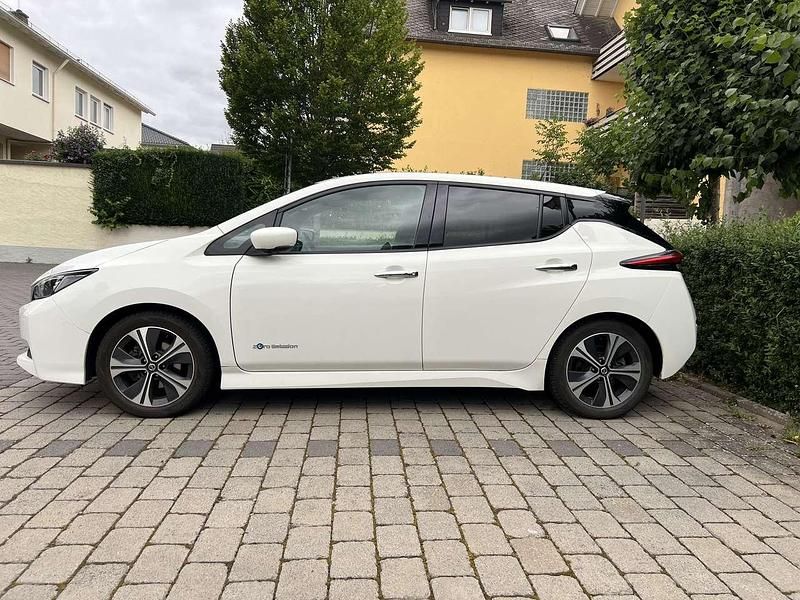 Usata Nissan Leaf N-Connecta 110 kW (150 CV) 2019 Utilitaria