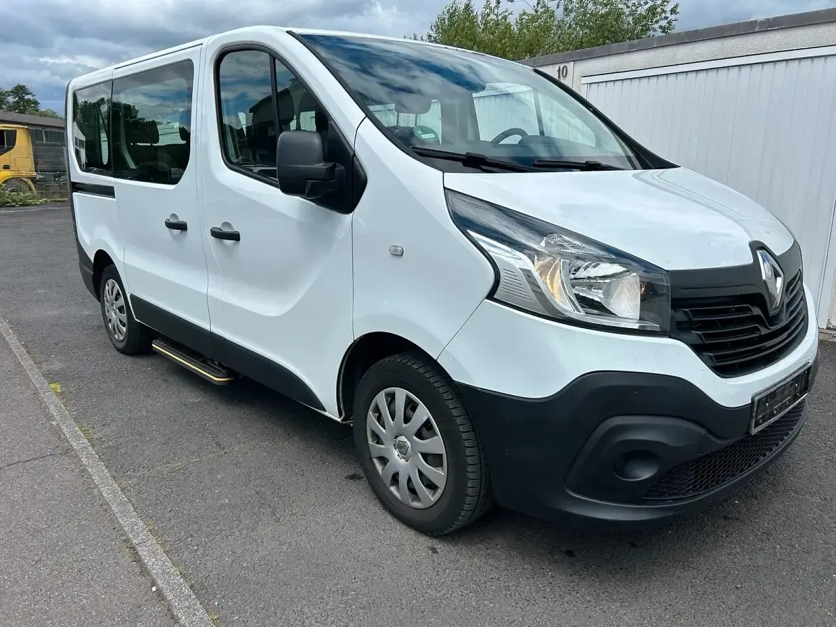 Gebraucht Renault Trafic 125 PS (91 kW) 2016 Weiß Van / Kleinbus