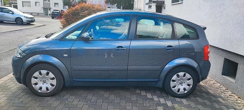 Grau Gebraucht 2002 Audi A2 Kleinwagen | 2.000 € (Superpreis) - Bild 1/4