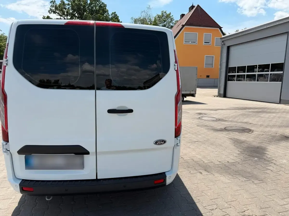 Gebraucht Ford Transit Custom 105 PS (77 kW) 2016 Weiß Kombi