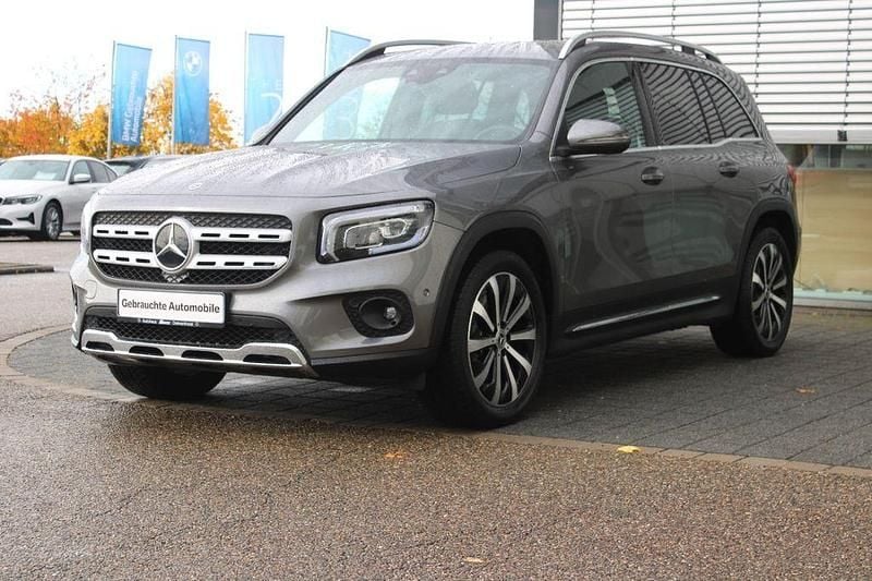 Mountaingraumetallic Gebraucht 2023 Mercedes GLB200 Progressive SUV | 35.740 € (Guter Preis) - Bild 1/4