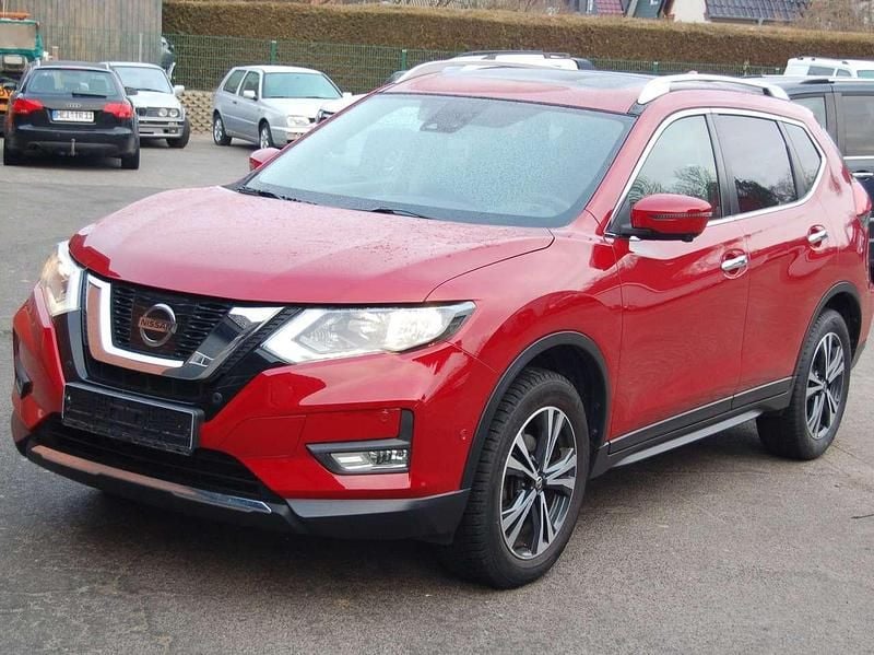 Rot Gebraucht 2018 Nissan X-Trail Visia SUV | 16.990 € (Fairer Preis) - Bild 1/4
