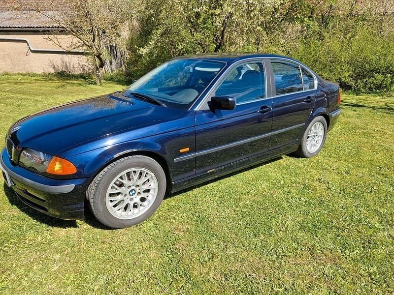 Gebraucht BMW 328 Performance 193 PS (141 kW) 1999 Blau Limousine