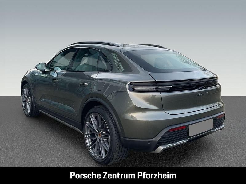 Gebraucht Porsche Macan 380 kW (517 PS) 2026 Grün SUV