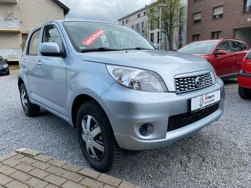 Grau Gebraucht 2010 Daihatsu Terios SUV | 7.950 € (Fairer Preis) - Bild 1/4
