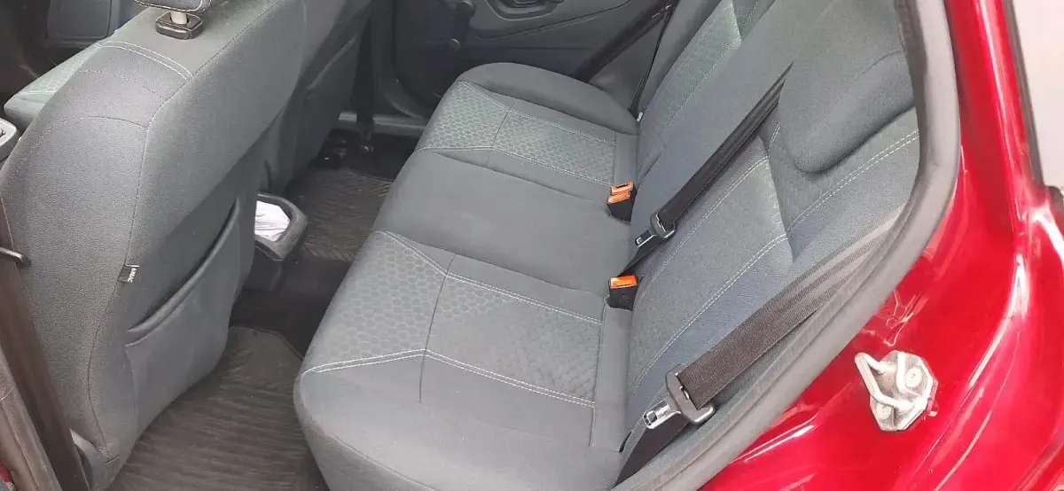 Gebraucht Ford Fiesta 80 PS (58 kW) 2010 Rot Kleinwagen