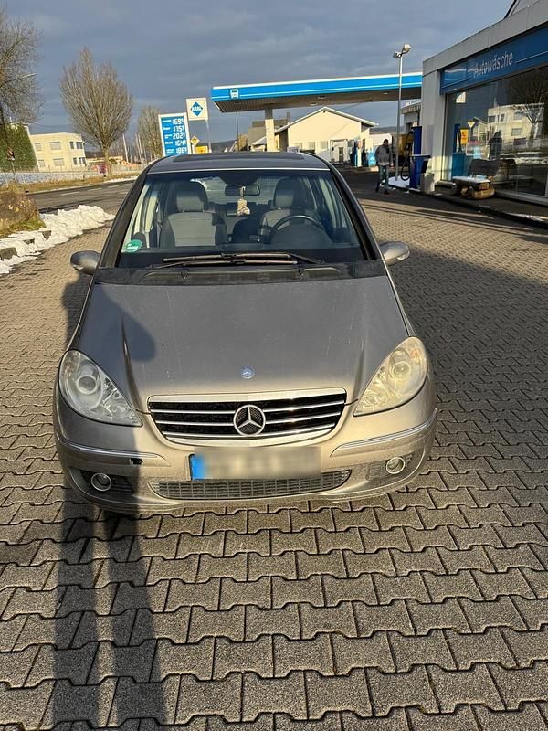 Gold Gebraucht 2005 Mercedes A200 Kleinwagen | 3.100 € (Fairer Preis) - Bild 1/4