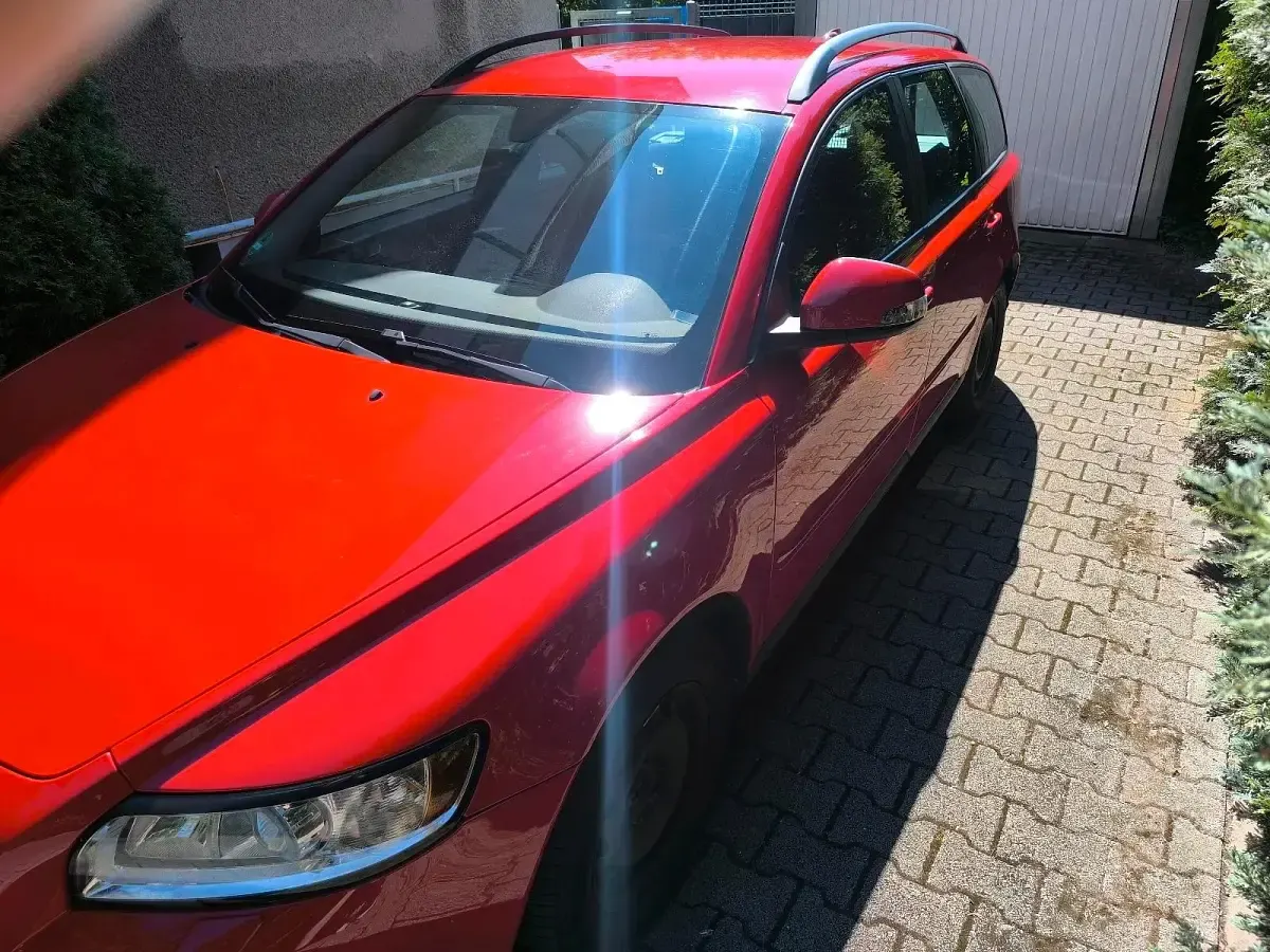 Gebraucht Volvo V50 101 PS (74 kW) 2009 Rot Kombi