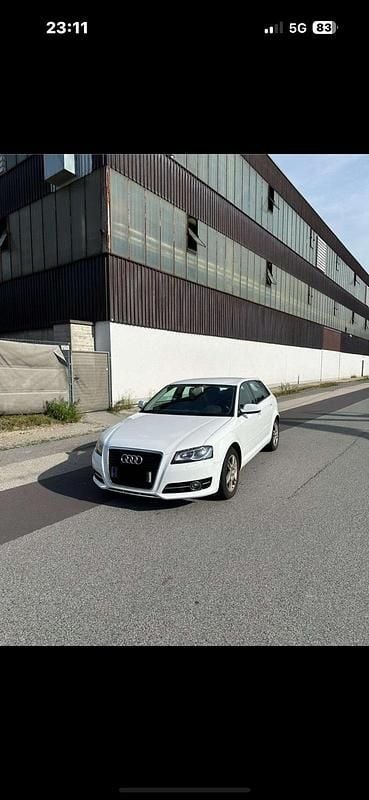 Weiß Gebraucht 2012 Audi A3 Kleinwagen | 10.000 € (Fairer Preis) - Bild 1/4