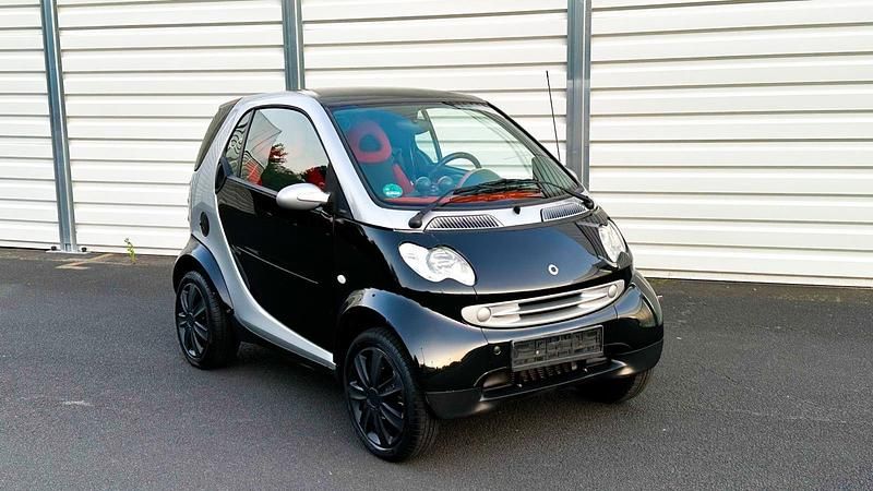 Schwarz Gebraucht 2005 Smart ForTwo Coupé Passion Kleinwagen | 1.699 € (Fairer Preis) - Bild 1/4