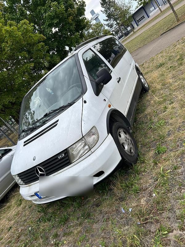 Weiß Gebraucht 1997 Mercedes Vito Van / Kleinbus | 3.500 € - Bild 1/4