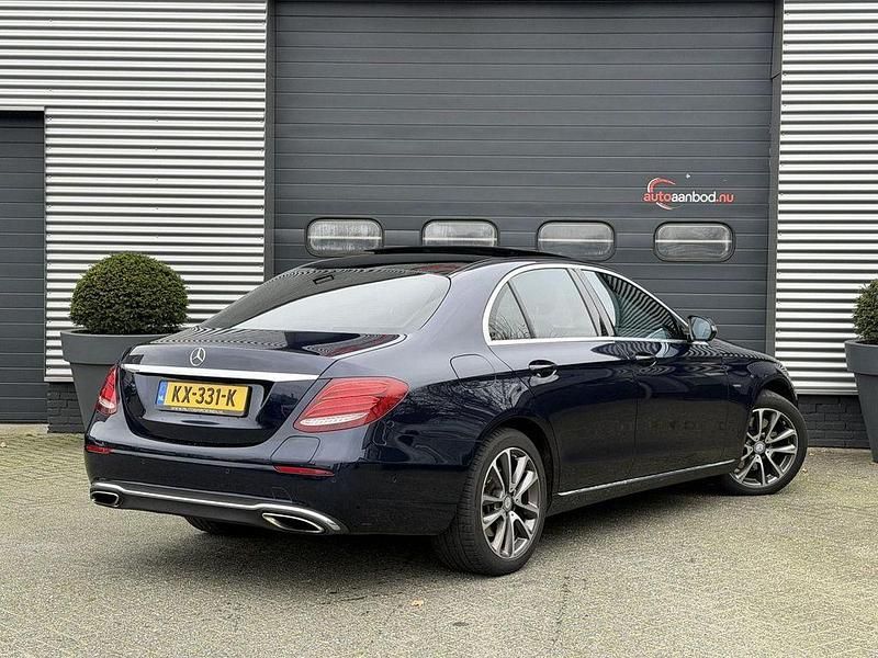 Gebraucht Mercedes E350 Prestige 286 PS (210 kW) 2016 Blau Limousine