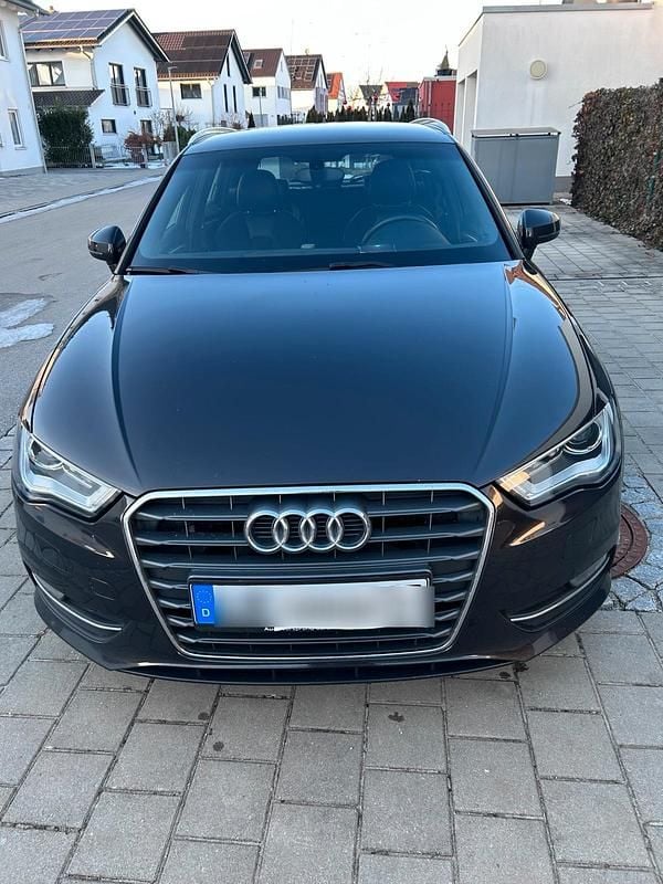 Braun Gebraucht 2013 Audi A3 Kombi | 11.300 € (Fairer Preis) - Bild 1/4