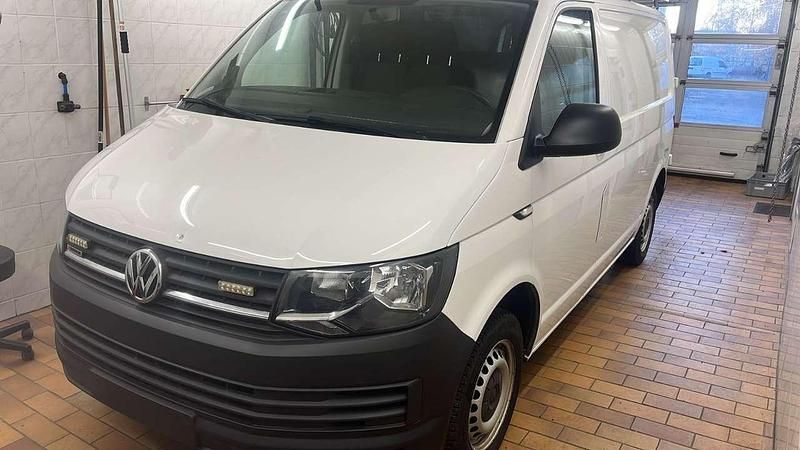 Candyweiß Gebraucht 2017 VW Transporter Van | 19.990 € - Bild 1/4