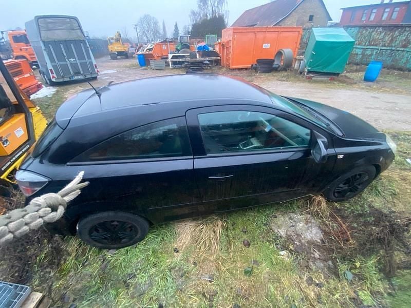 Gebraucht Opel Astra GTC 90 PS (66 kW) 2009 Schwarz Coupé