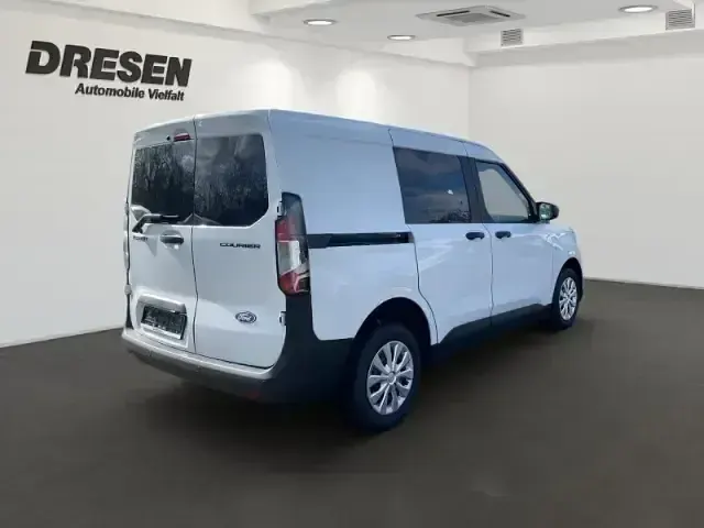 Używany Ford Transit Trend 101 KM (74 kW) 2026 Biały