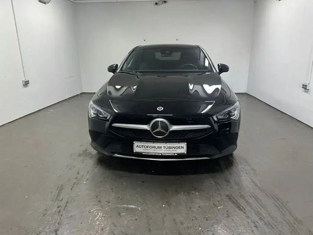 Gebraucht Mercedes CLA220 Progressive 190 PS (139 kW) 2022 Schwarz Coupé