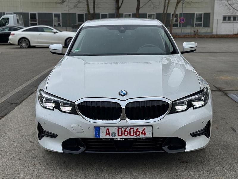 Gebraucht BMW 330 Sport Line 286 PS (210 kW) 2021 Weiß Limousine