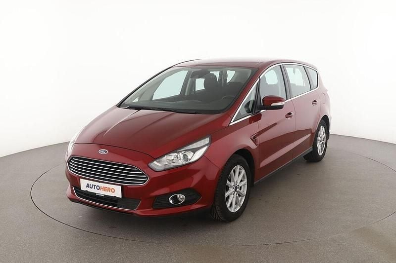 Rot Gebraucht 2016 Ford S-MAX Titanium Van / Kleinbus | 12.550 € (Fairer Preis) - Bild 1/3