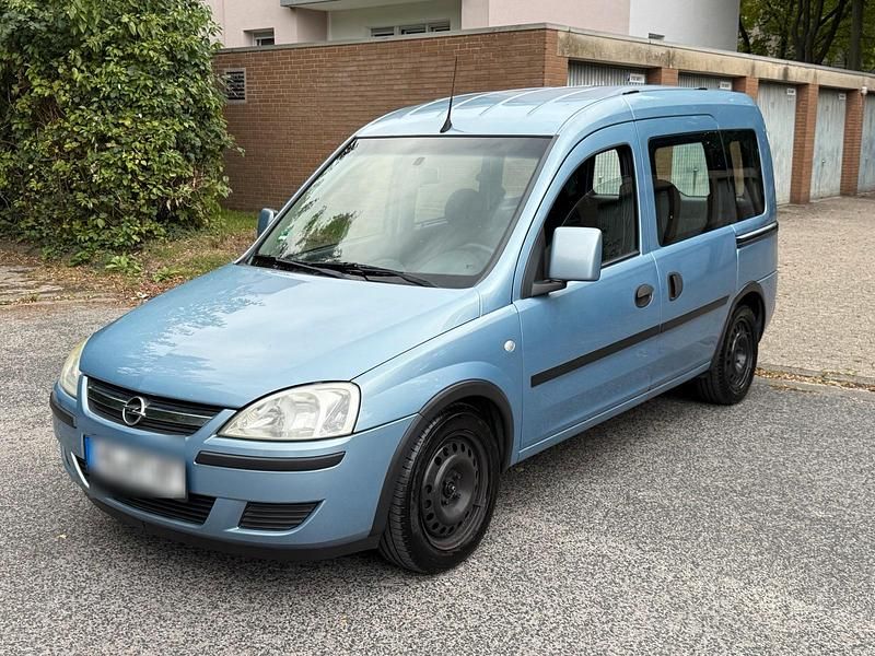 Andere farben Gebraucht 2006 Opel Combo Limousine | 3.150 € (Etwas zu teuer) - Bild 1/4