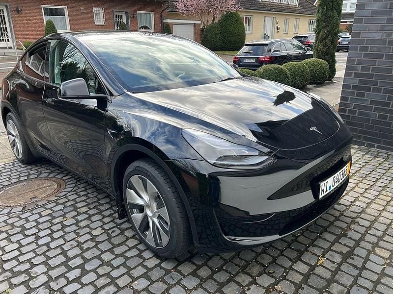 Gebraucht Tesla Model Y RWD 188 kW (256 PS) 2023 Schwarz SUV