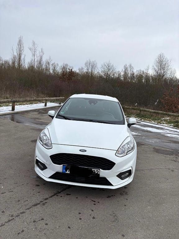 Gebraucht Ford Fiesta ST-Line 101 PS (74 kW) 2018 Weiß Kleinwagen