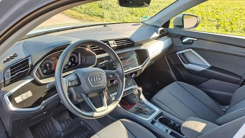 Gebraucht Audi Q3 Advanced 150 PS (110 kW) 2022 Silber SUV