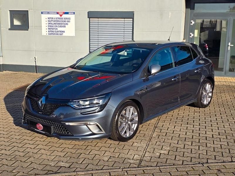 Grau Gebraucht 2016 Renault Mégane IV GT Limousine | 17.990 € (Teuer) - Bild 1/4