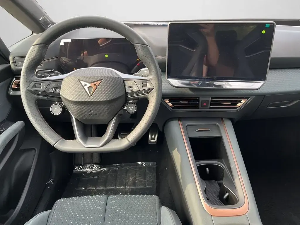 Neu Cupra Born VZ 239 kW (326 PS) 2026 Midnight black metallic (metallic) Kleinwagen