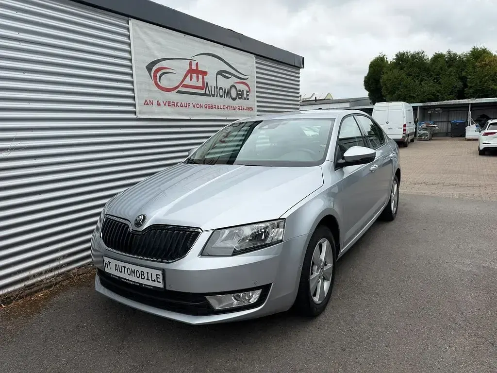 Gebraucht Skoda Octavia 105 PS (77 kW) 2013 Silber Limousine
