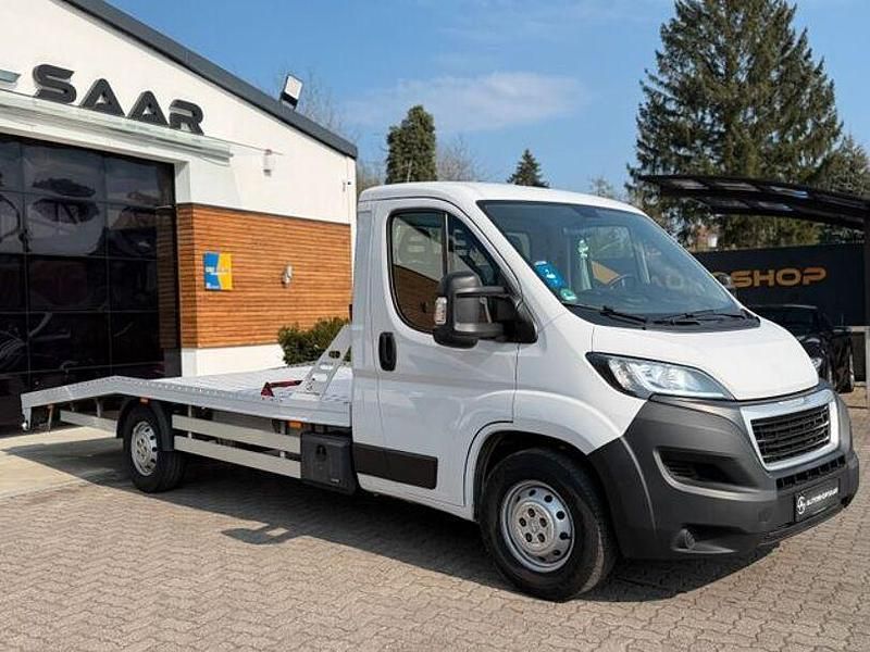 Gebraucht Peugeot Boxer 165 PS (121 kW) 2022 Weiss Van