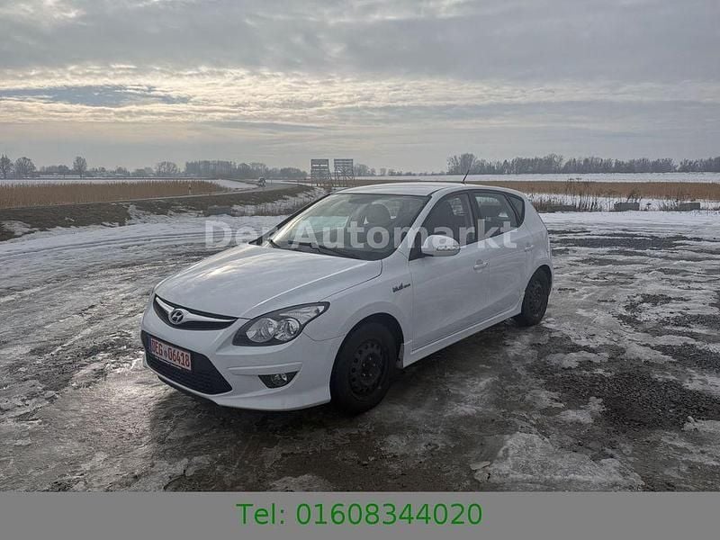 Gebraucht Hyundai i30 116 PS (85 kW) 2011 Weiß Limousine