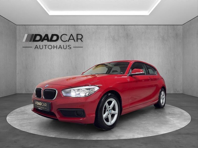 Rot Gebraucht 2015 BMW 116 Urban Line Kleinwagen | 10.990 € (Fairer Preis) - Bild 1/4