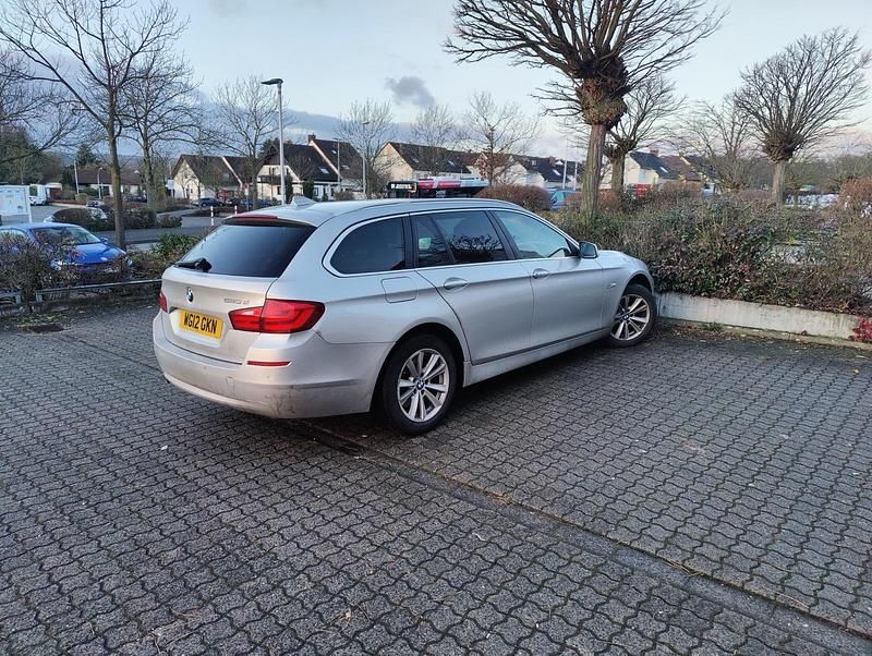Silber Gebraucht 2012 BMW 520 Kombi | 6.900 € (Etwas zu teuer) - Bild 1/4