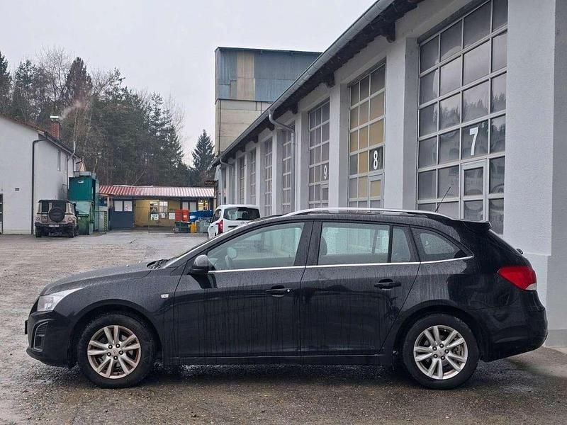 Gebraucht Chevrolet Cruze LT 124 PS (91 kW) 2013 Schwarz Kombi