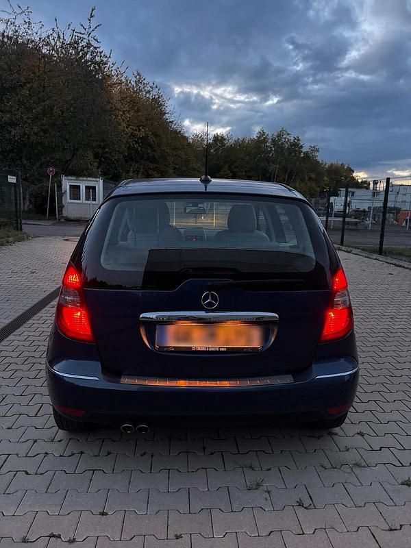 Blau Gebraucht 2008 Mercedes A200 Elegance Kleinwagen | 4.500 € (Guter Preis) - Bild 1/4