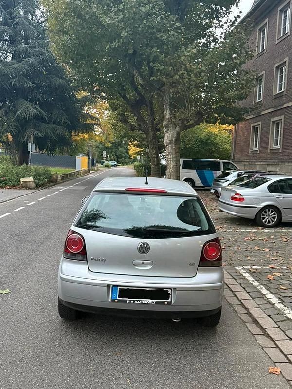 Gebraucht VW Polo 75 PS (55 kW) 2007 Silber Kleinwagen
