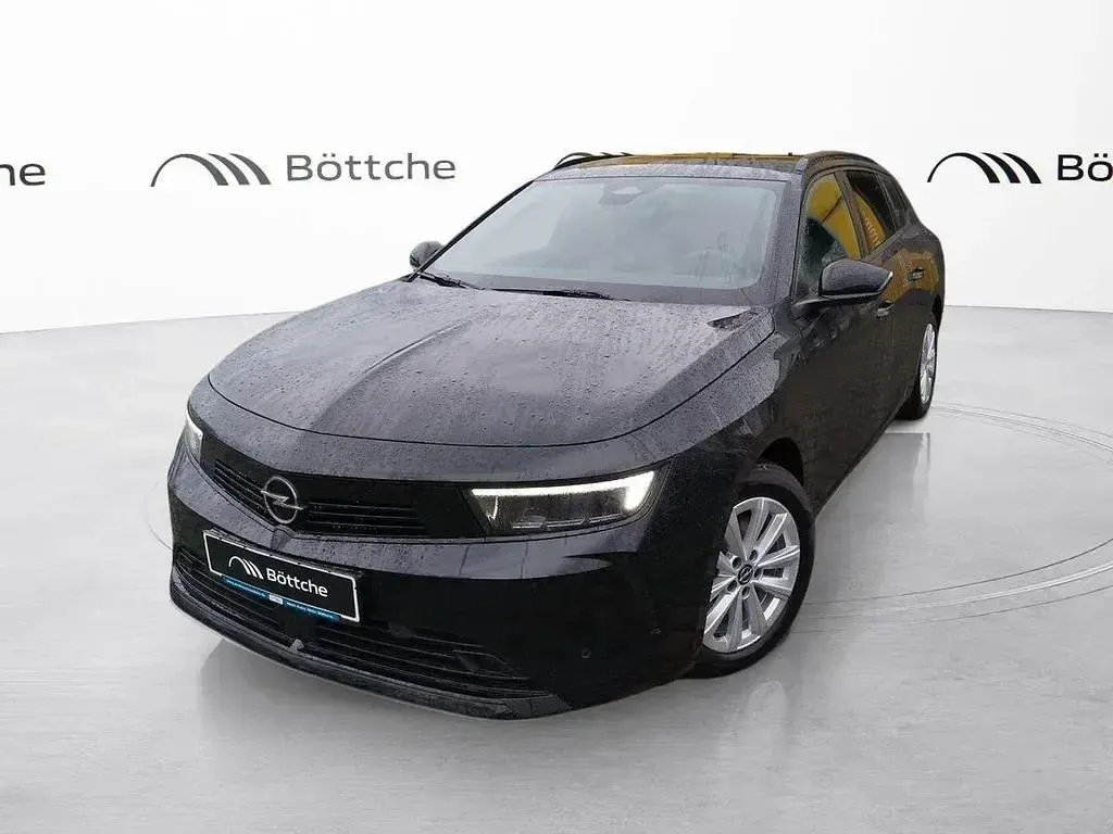 Neu Opel Astra Edition 131 PS (96 kW) 2025 Lackierung schwarz perla nera/typ aussenverkleidung metallic perlmutt Kombi