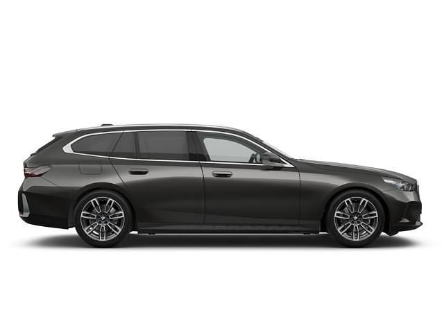 Gebraucht BMW 520 Performance 197 PS (144 kW) 2025 Grau Kombi