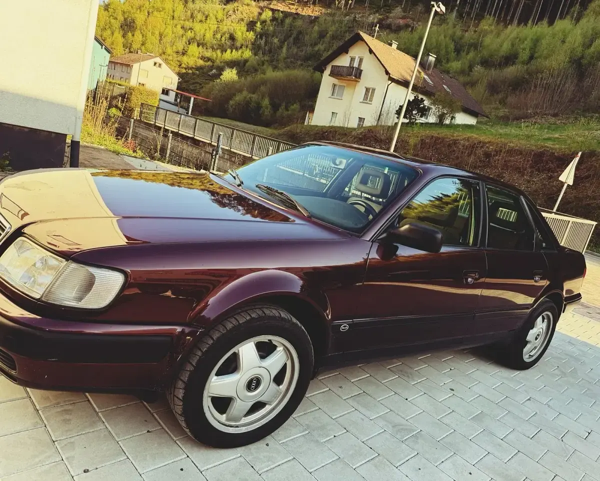 Second-hand Audi S4 230 CP (169 kW) 1992 Berlinǎ