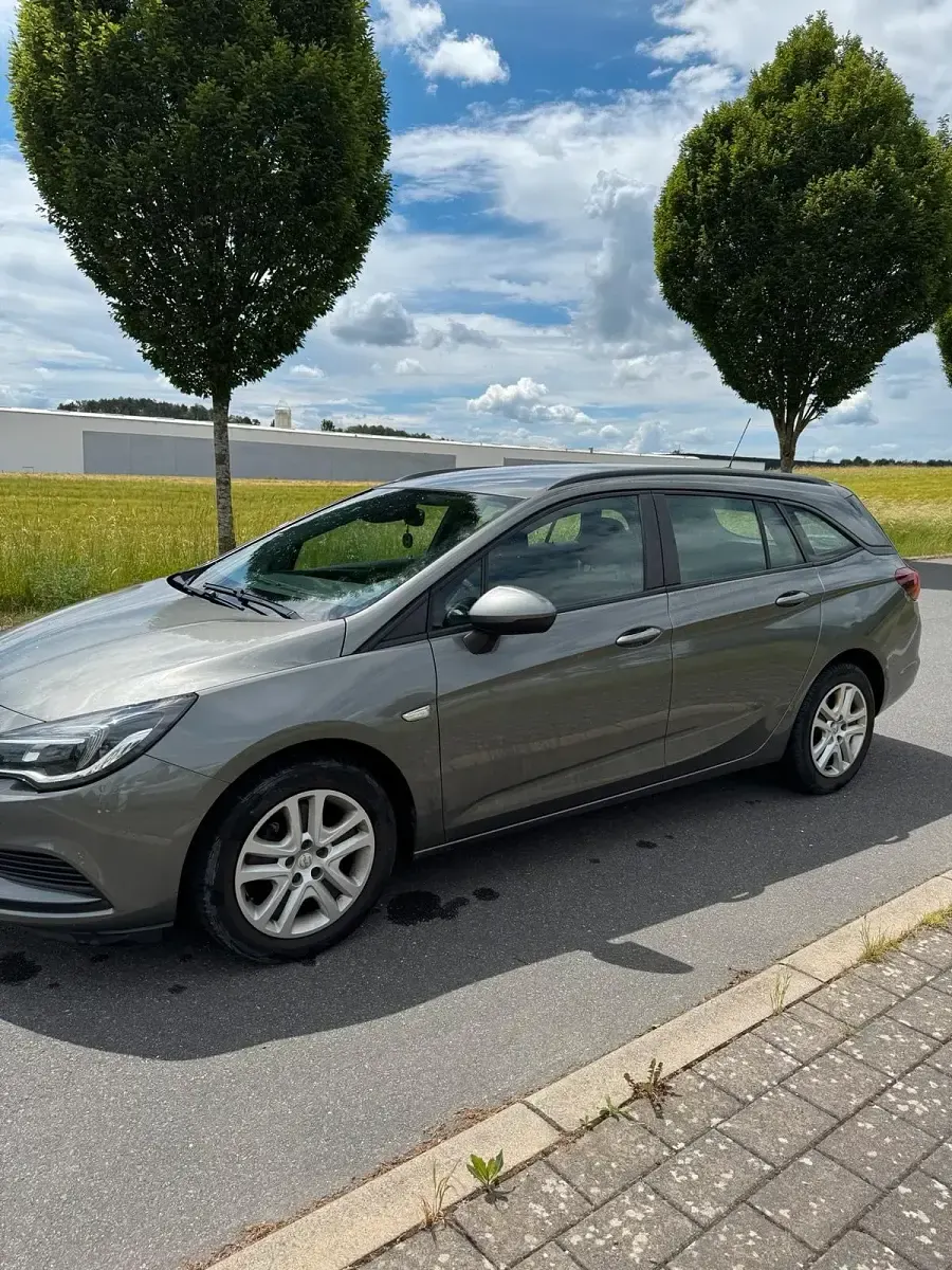 Gebraucht Opel Astra 150 PS (110 kW) 2017 Grau Kombi
