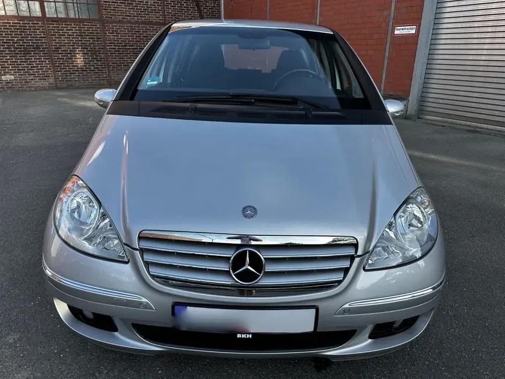 Używany Mercedes A170 116 KM (85 kW) 2006 Srebrny Sedan/Limuzyna