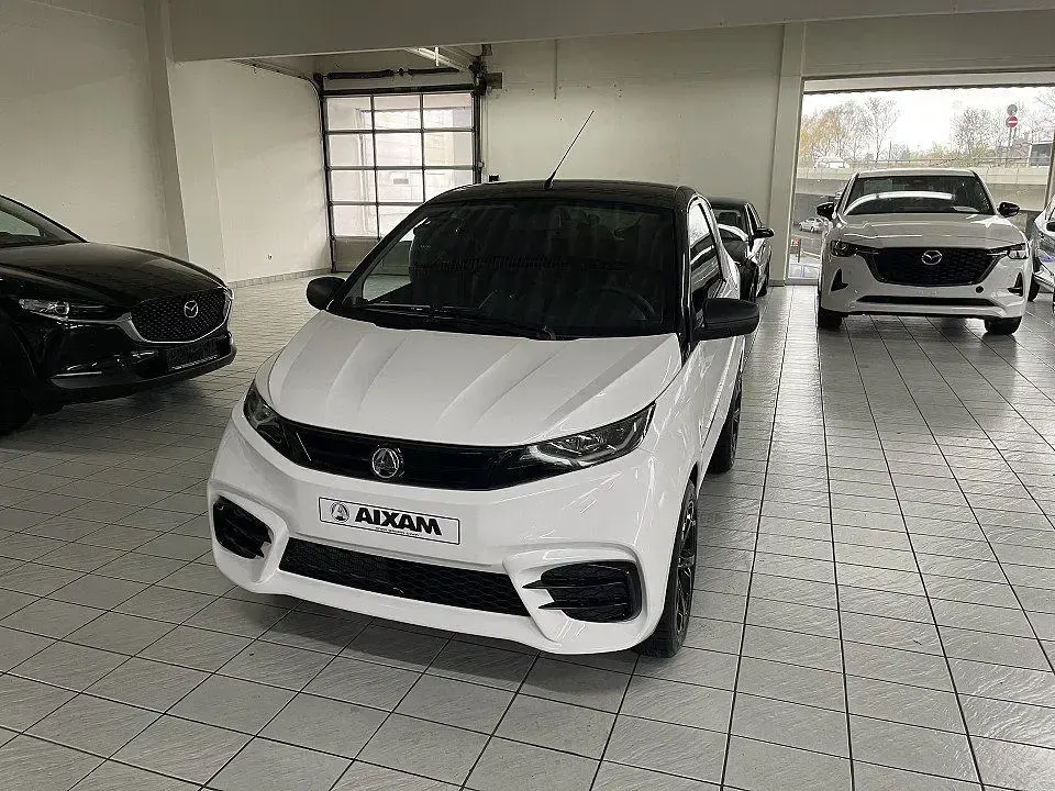 Nowe Aixam AMBITION Sport 2026 Biały Hatchback