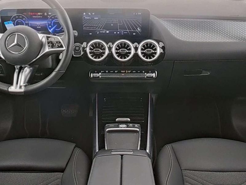 Gebraucht Mercedes EQA250 Advanced 139 kW (190 PS) 2025 Weiß SUV