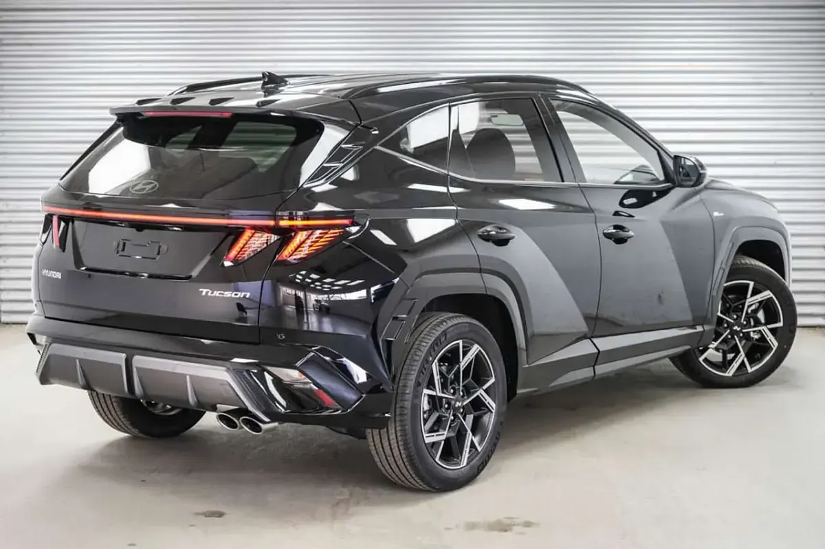 Neu Hyundai Tucson N Line 150 PS (110 kW) 2026 Abyss black metallic () SUV
