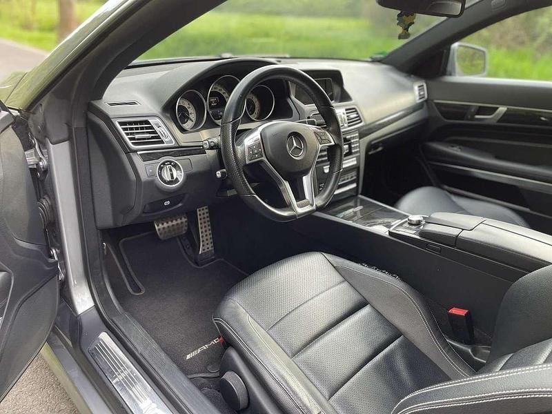 Grau Gebraucht 2013 Mercedes E250 Coupé | 14.900 € (Fairer Preis) - Bild 1/4