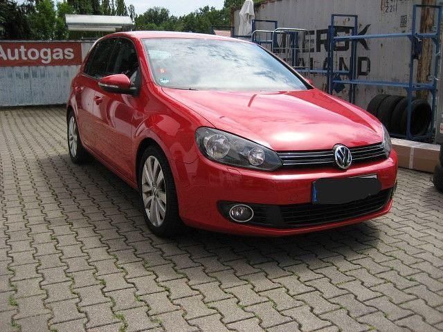 Rot Gebraucht 2010 VW Golf VI Highline Limousine | 5.590 € (Fairer Preis) - Bild 1/4