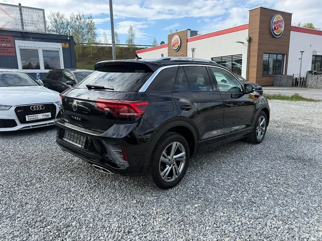 Second-hand VW T-Roc R-line 150 CP (110 kW) 2023 Negru SUV