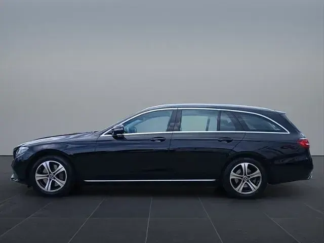 Gebraucht Mercedes E300 258 PS (189 kW) 2019 Schwarz Limousine